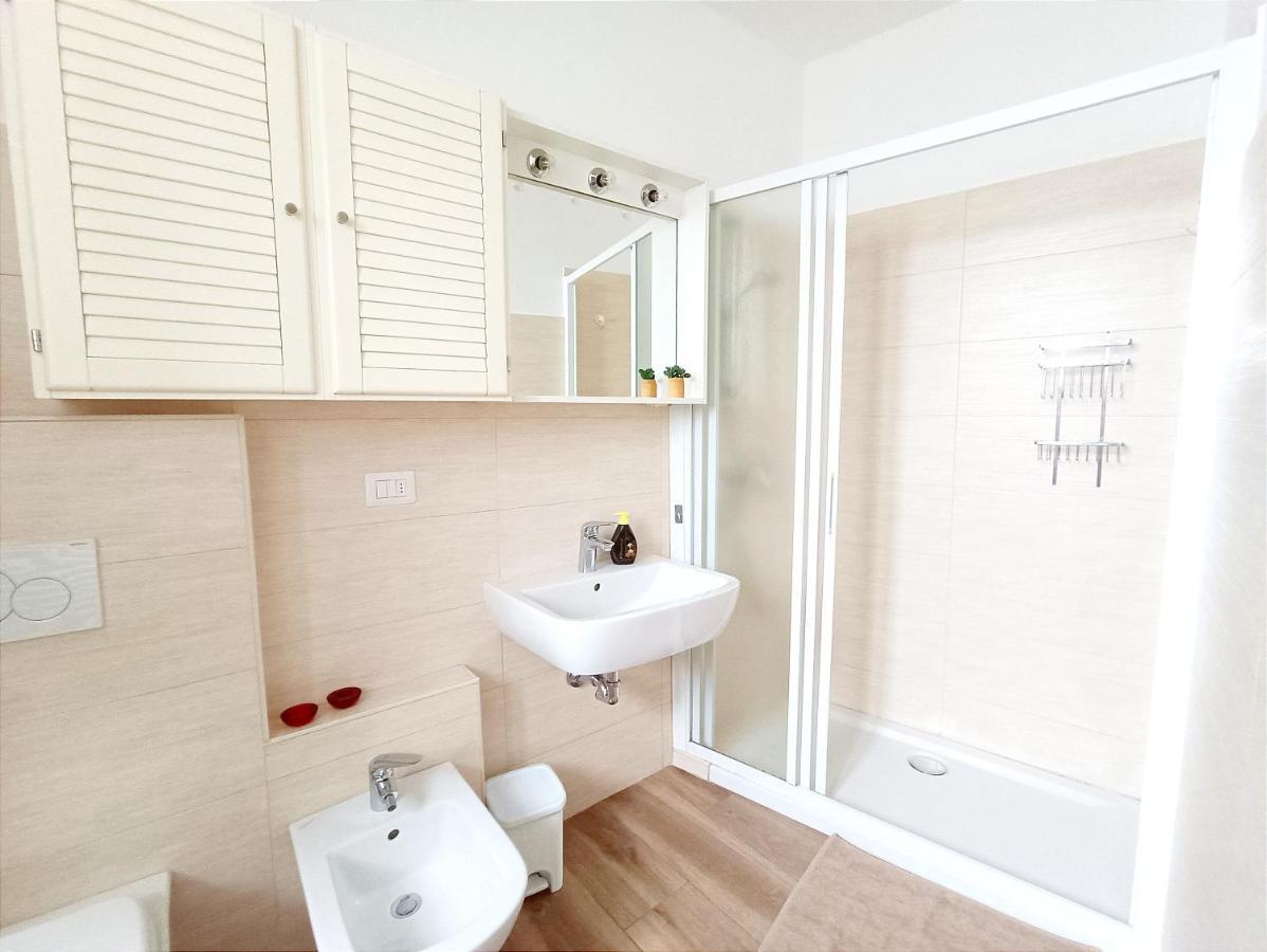 La Casa Del Barcaiolo Apartment Malgrate Ngoại thất bức ảnh