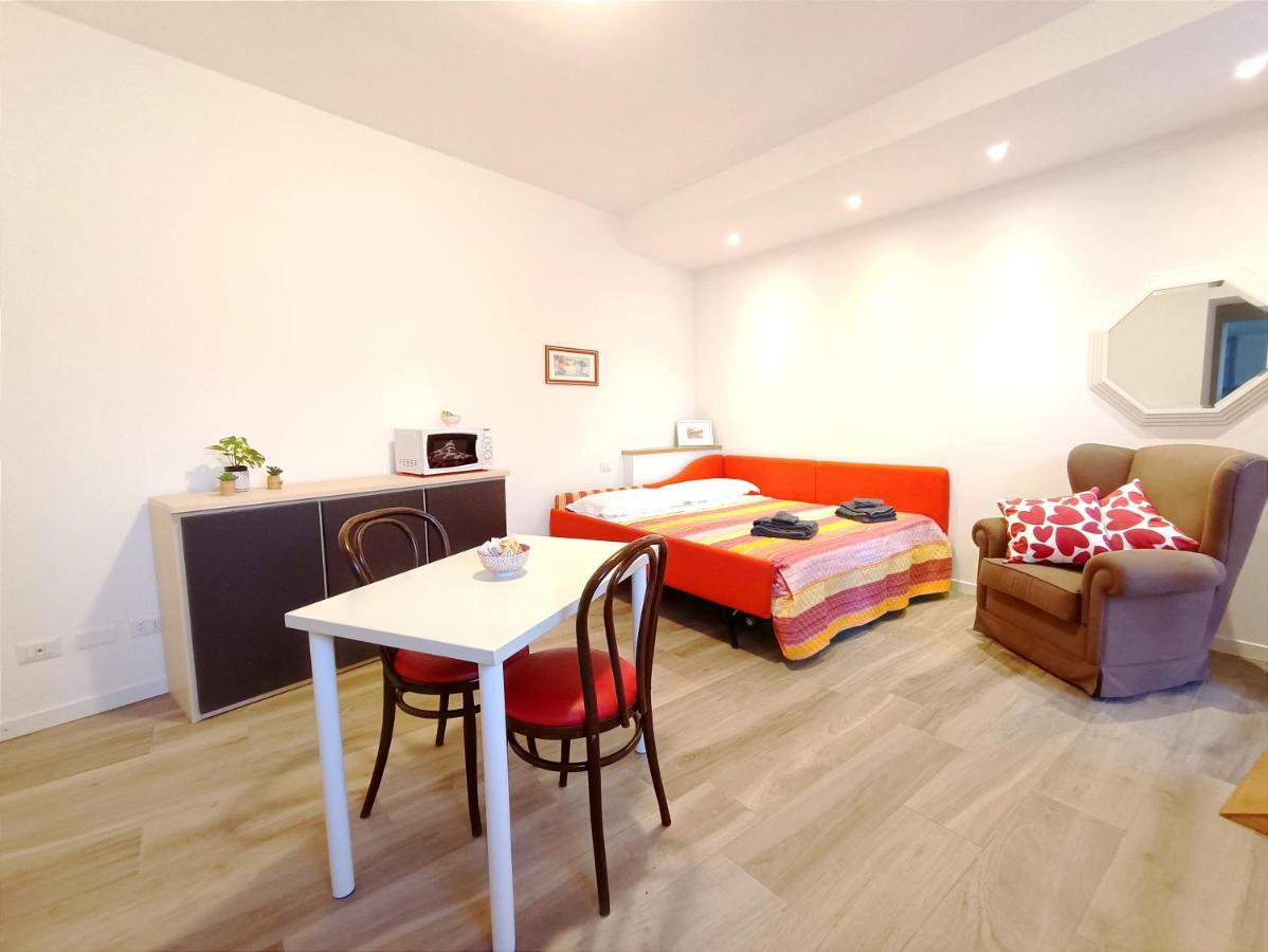 La Casa Del Barcaiolo Apartment Malgrate Ngoại thất bức ảnh